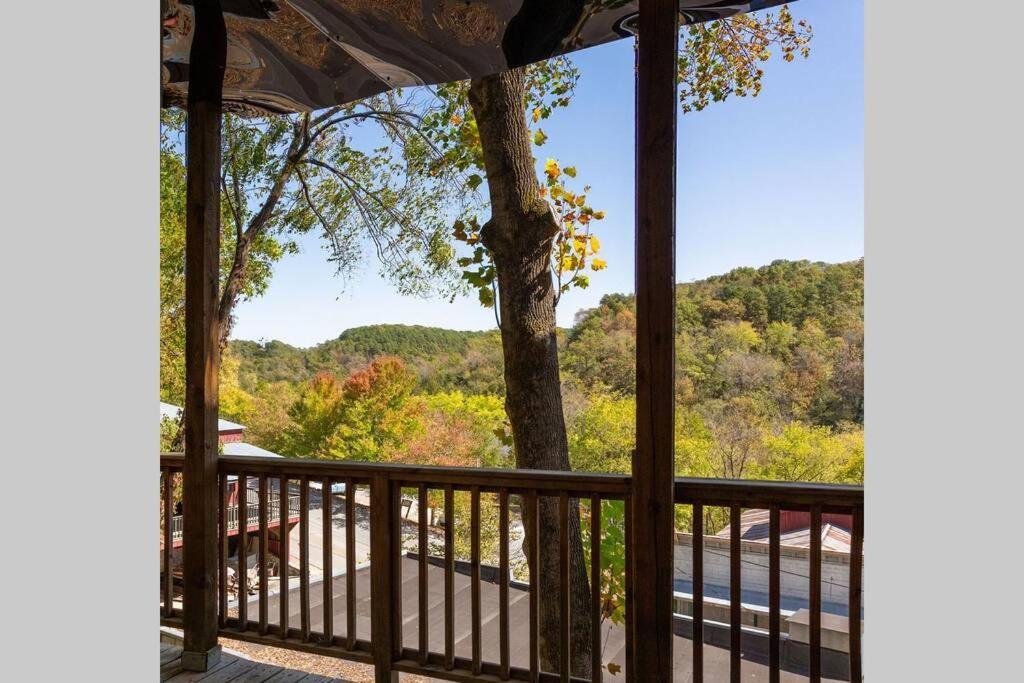 Private Luxury Suite With Hot Tub Downtown Eureka Springs Kültér fotó